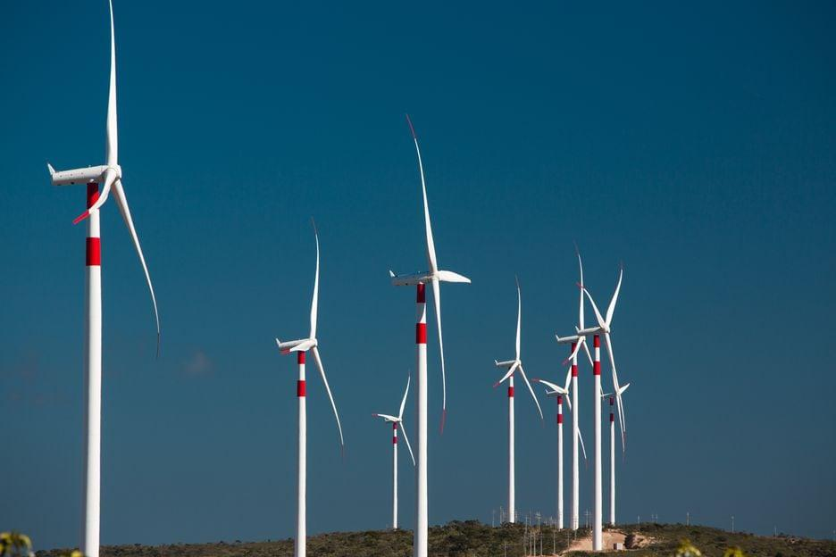 Enel oferece redução de custos de energia e contratos flexíveis para empresas