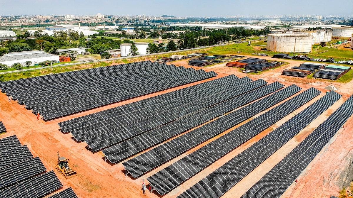 Transpetro inaugura primeira usina solar e vai abastecer 100% de terminal da Petrobras em Guarulhos