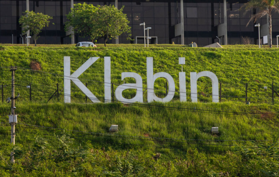 Klabin registra lucro líquido de R$ 370 milhões no 4ºtri2023