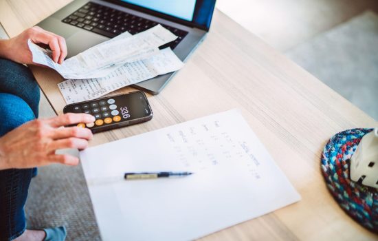 Endividamento sobe pelo 3º mês e chega a 79,5% das famílias