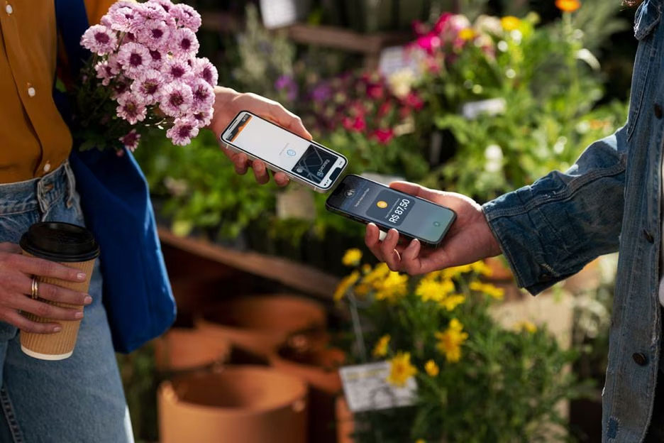 Apple lança Tap to Pay, que ‘transforma’ iPhone em maquininha de cartão, no Brasil