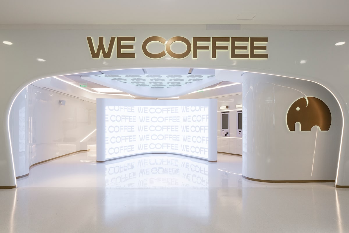 Com visual futurista, cafeteria We Coffee fatura R$ 45 milhões