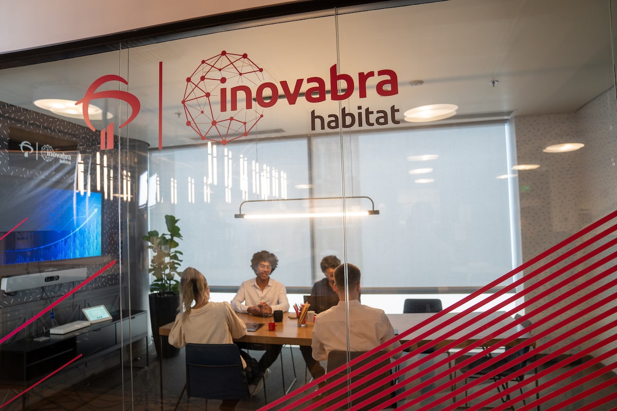 Hubs de inovação: a conexão entre grandes empresas e a agilidade das startups