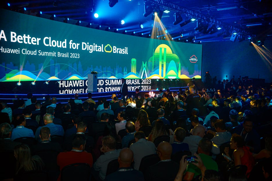 Imagem: Huawei Cloud aposta em inteligência artificial para turbinar computação na nuvem em 2024